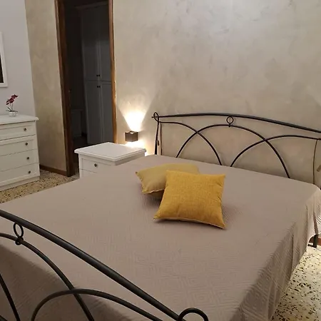 شقة Il Sorriso Di Giuseppina برونتي